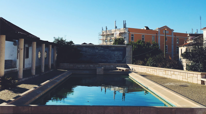 lisbonne-batiments-piscine-04-2016