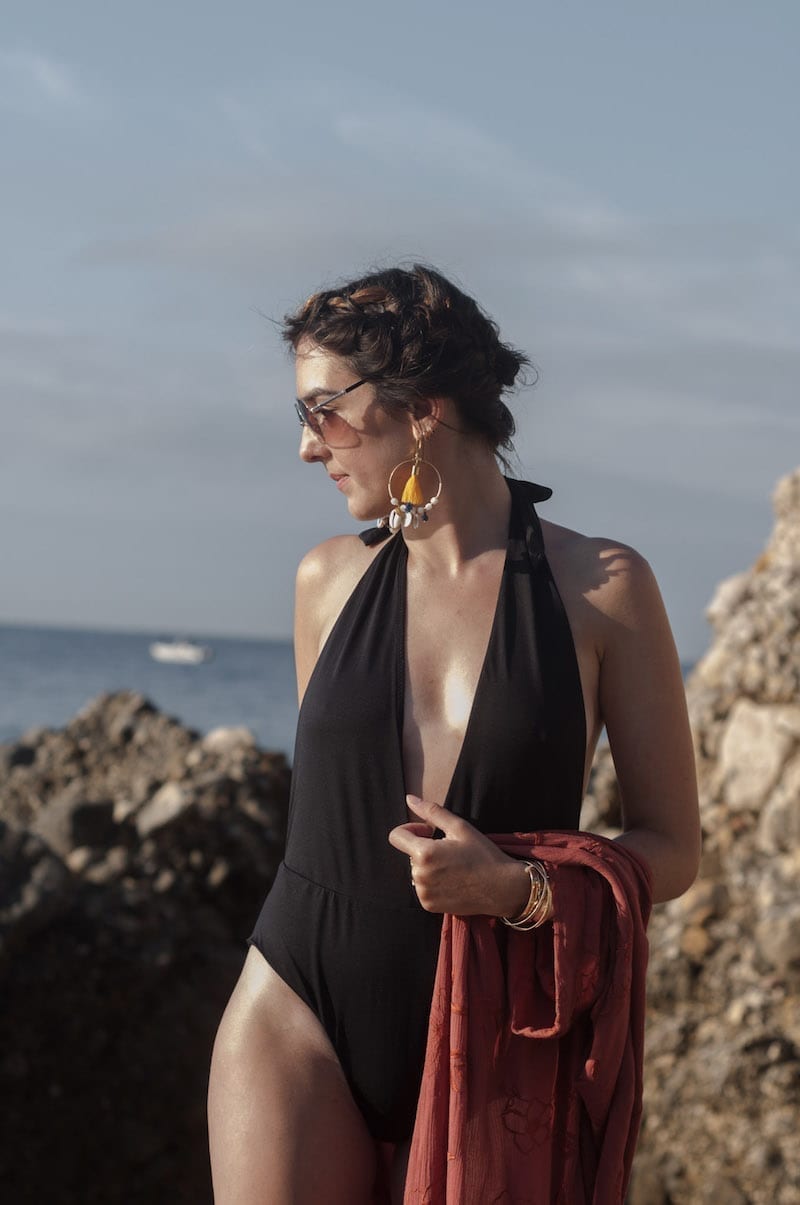 Look de plage avec Camille Albane