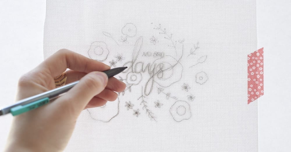 cadre broderies fleurs